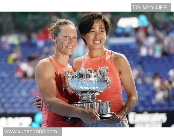 南京网球队以60分领跑冠军赛积分榜展现强劲实力和团队合作精神